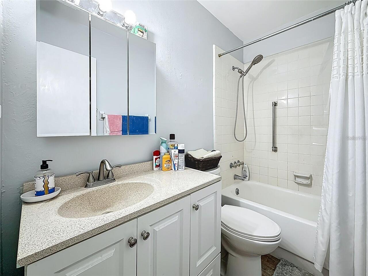 Listing Photo 10