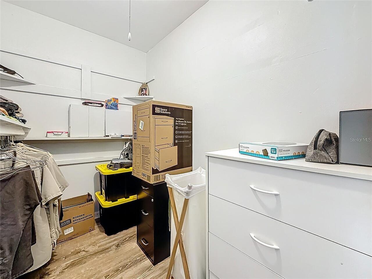 Listing Photo 11