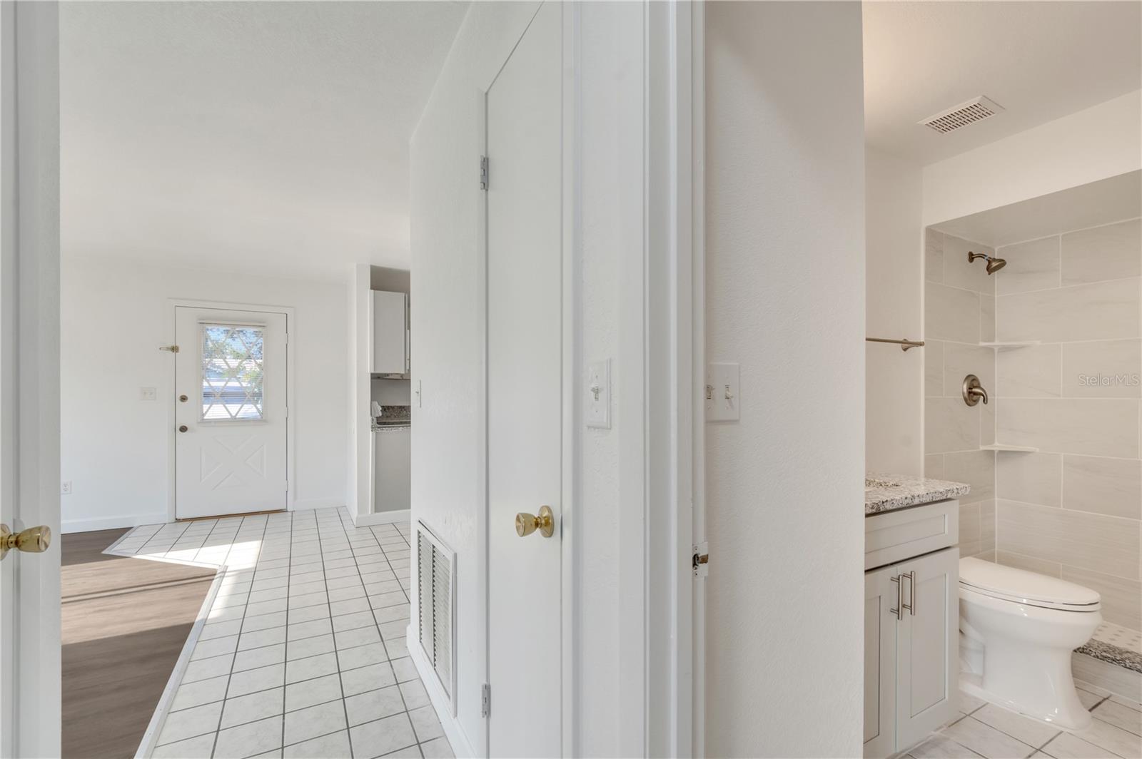 Listing Photo 14