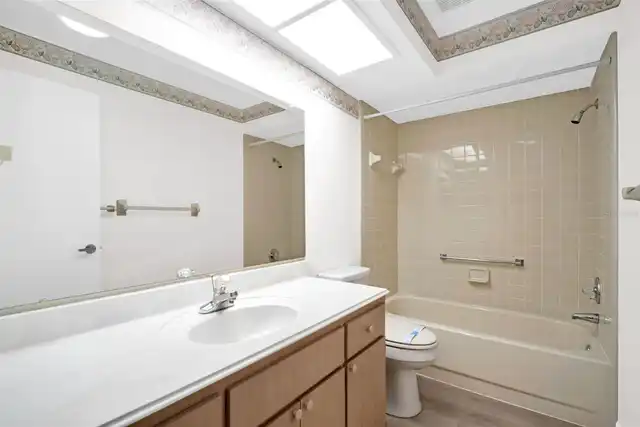 Listing Photo 32