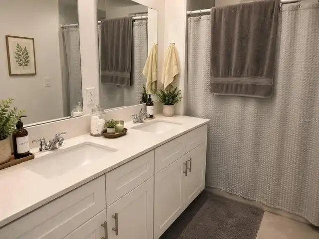 Listing Photo 11