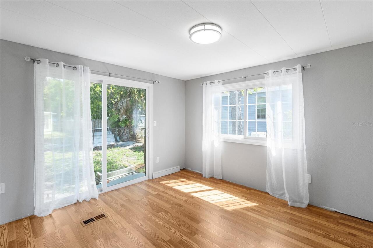 Listing Photo 19
