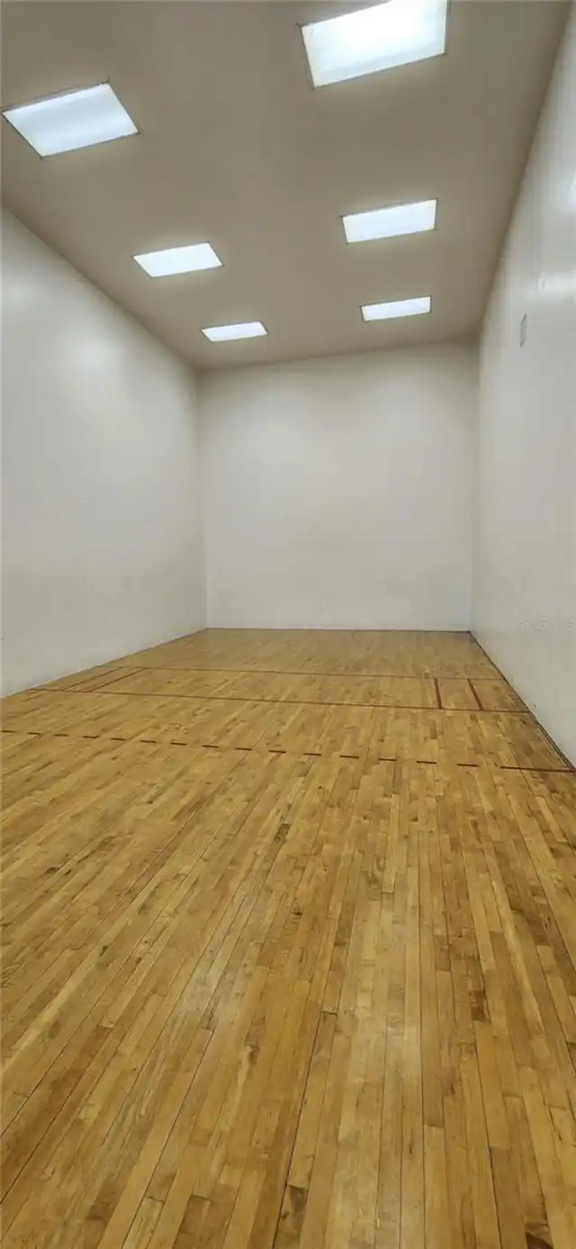 Listing Photo 44