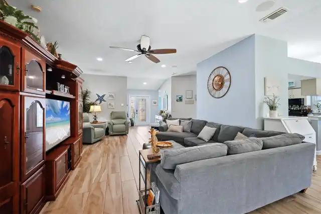 Listing Photo 15