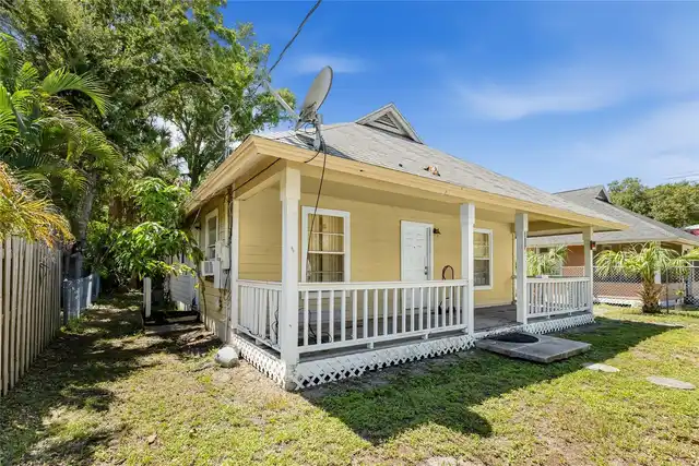 Listing Photo 9