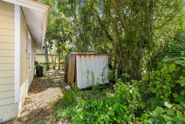 Listing Photo 12