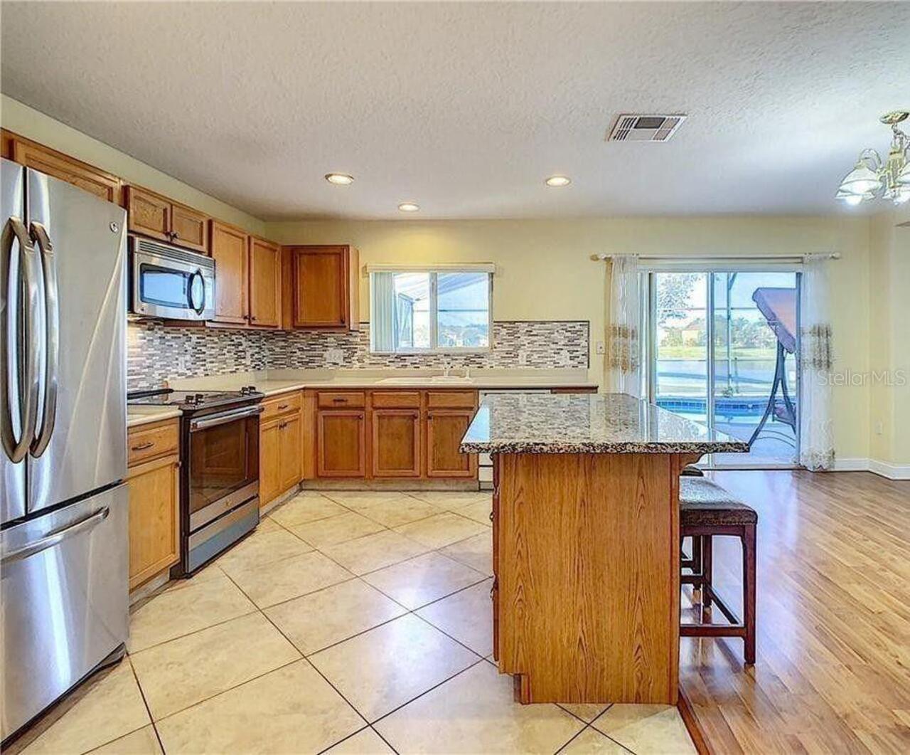 Listing Photo 7