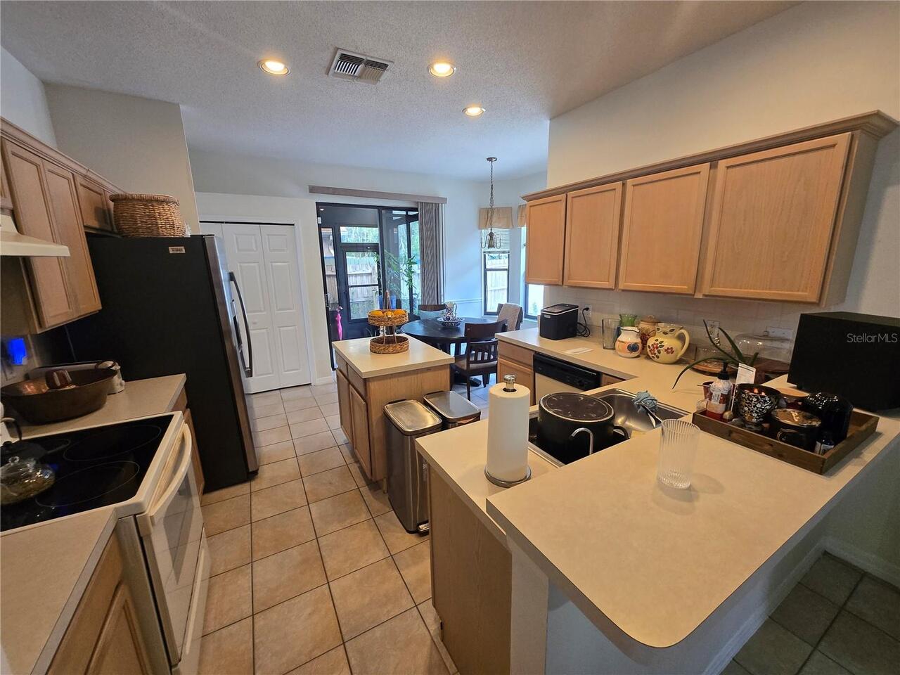 Listing Photo 10