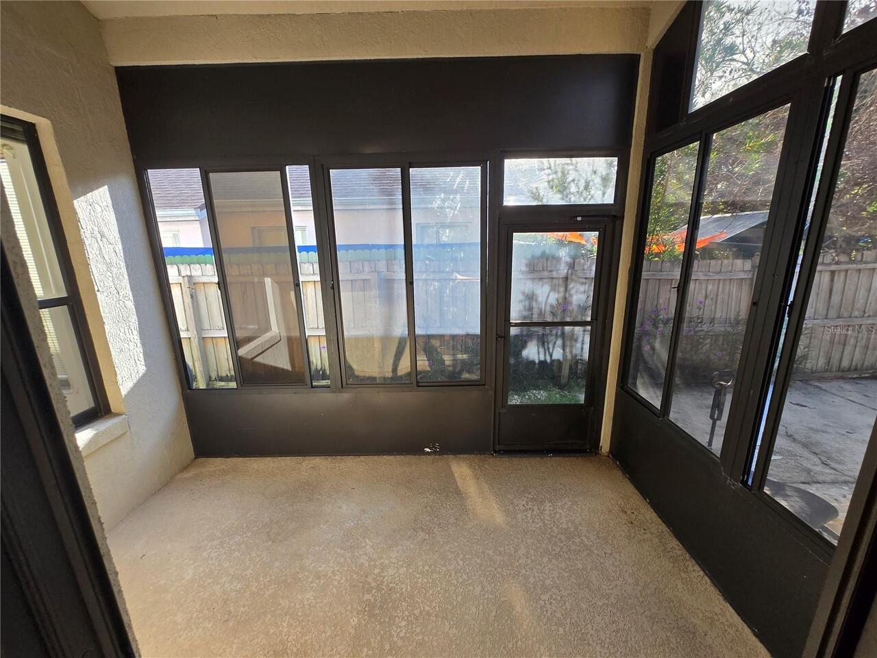 Listing Photo 12