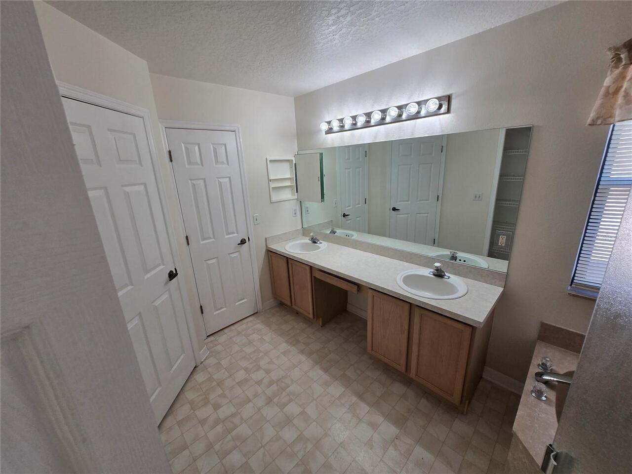 Listing Photo 52