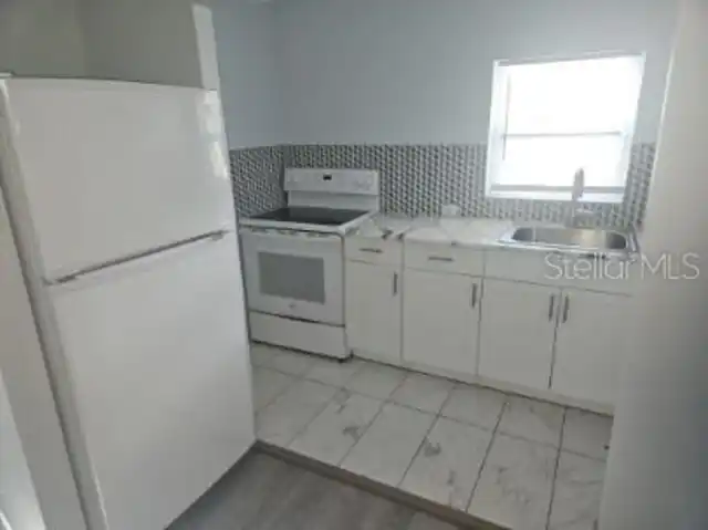 Listing Photo 10