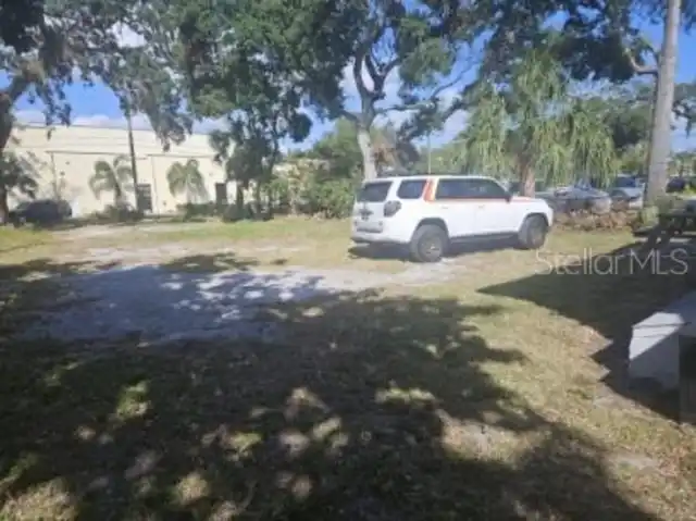 Listing Photo 14