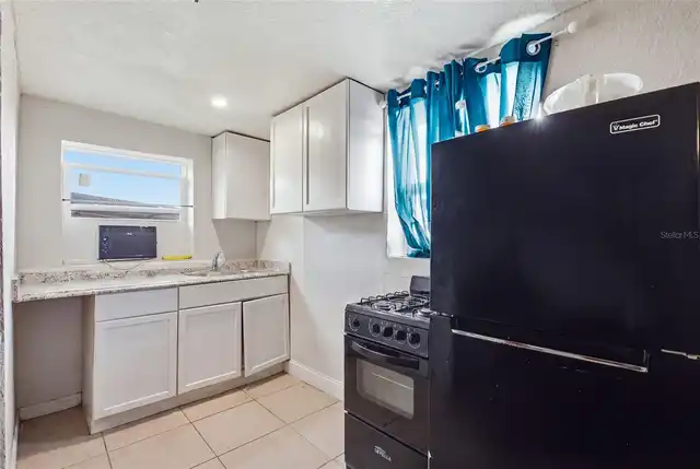 Listing Photo 28