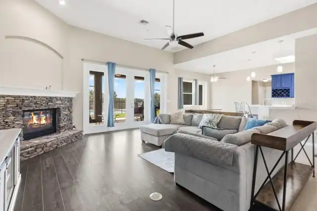 Listing Photo 15