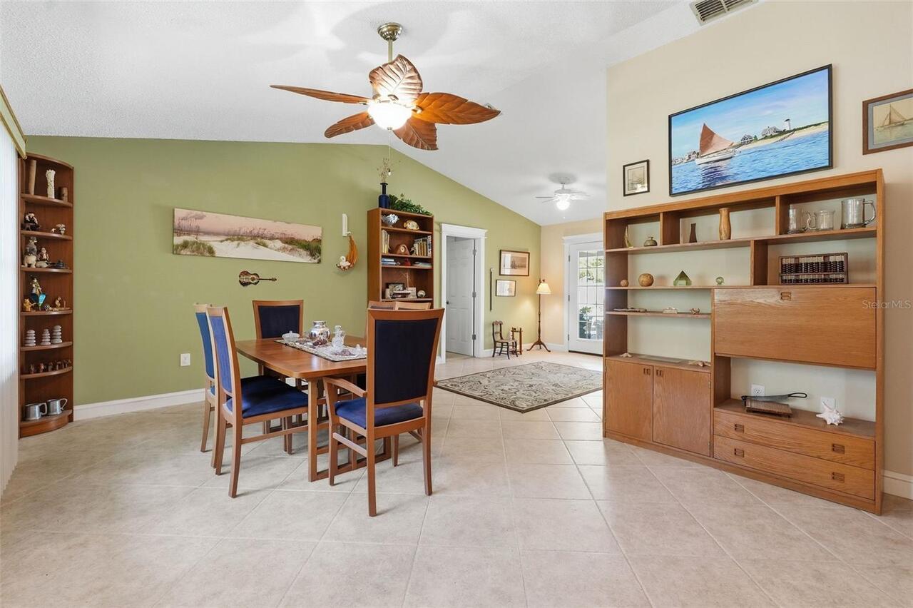 Listing Photo 8