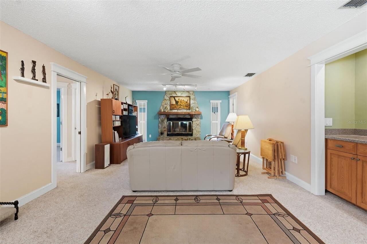 Listing Photo 28