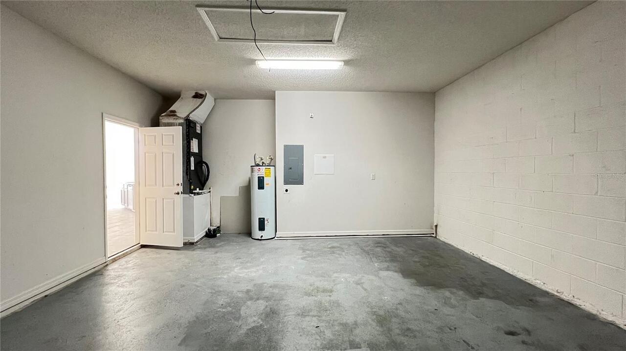 Listing Photo 12