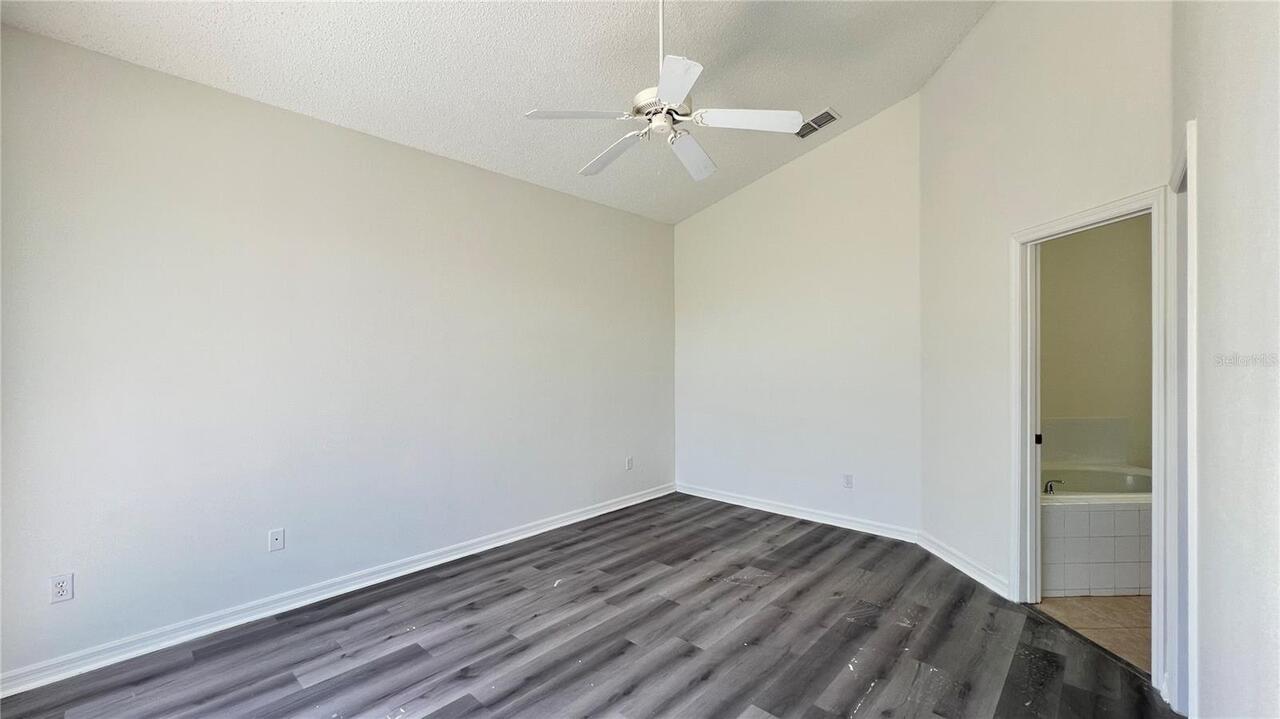 Listing Photo 33