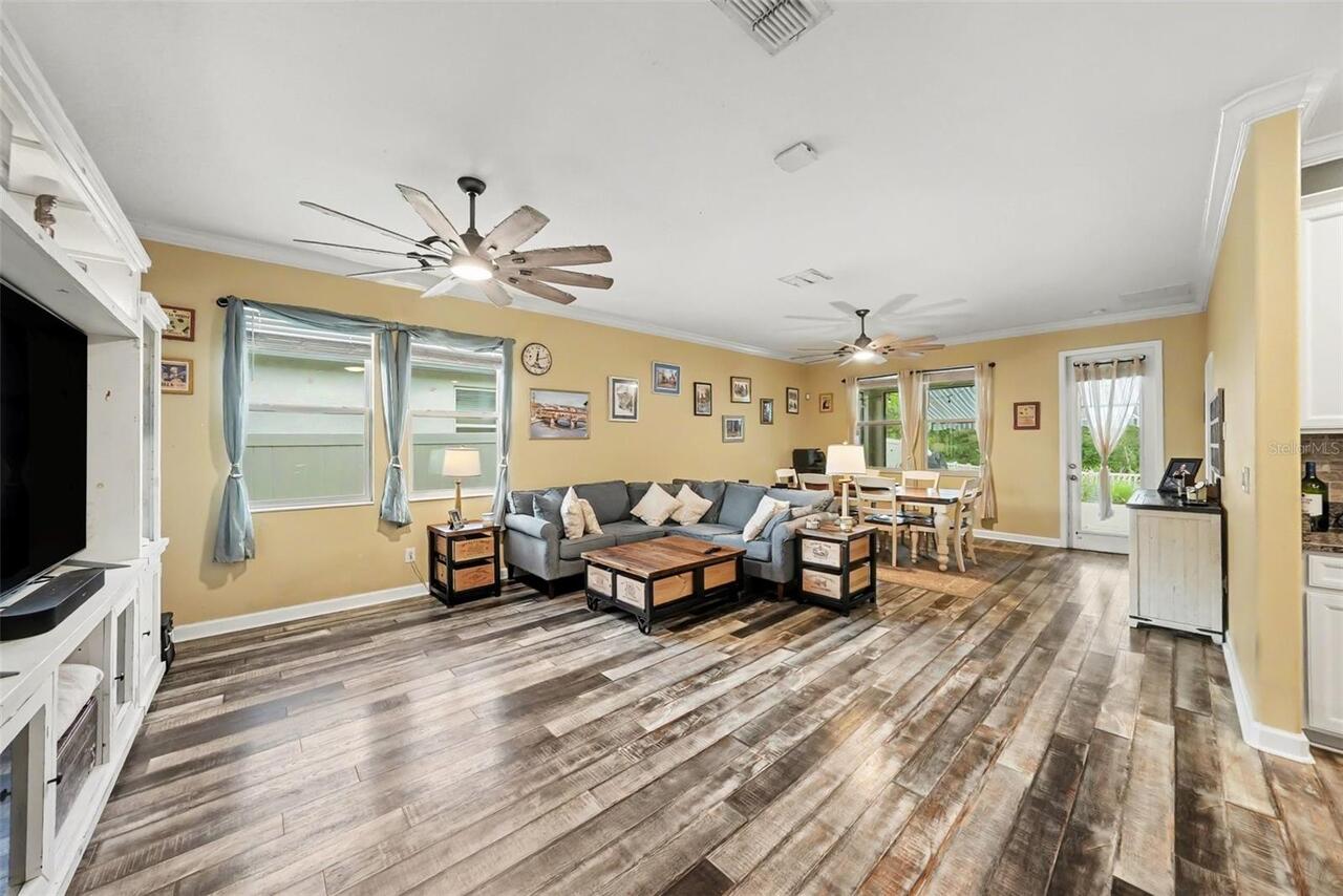 Listing Photo 7