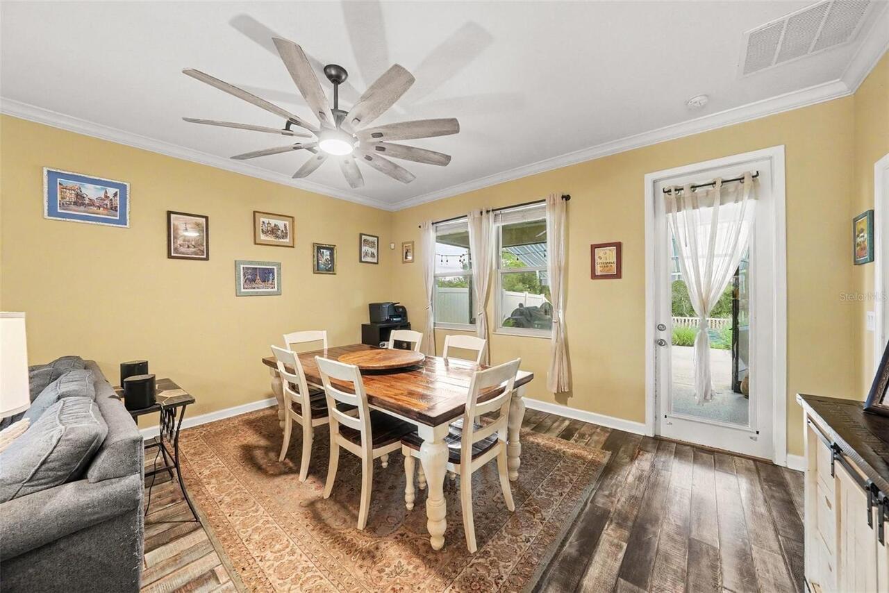 Listing Photo 8
