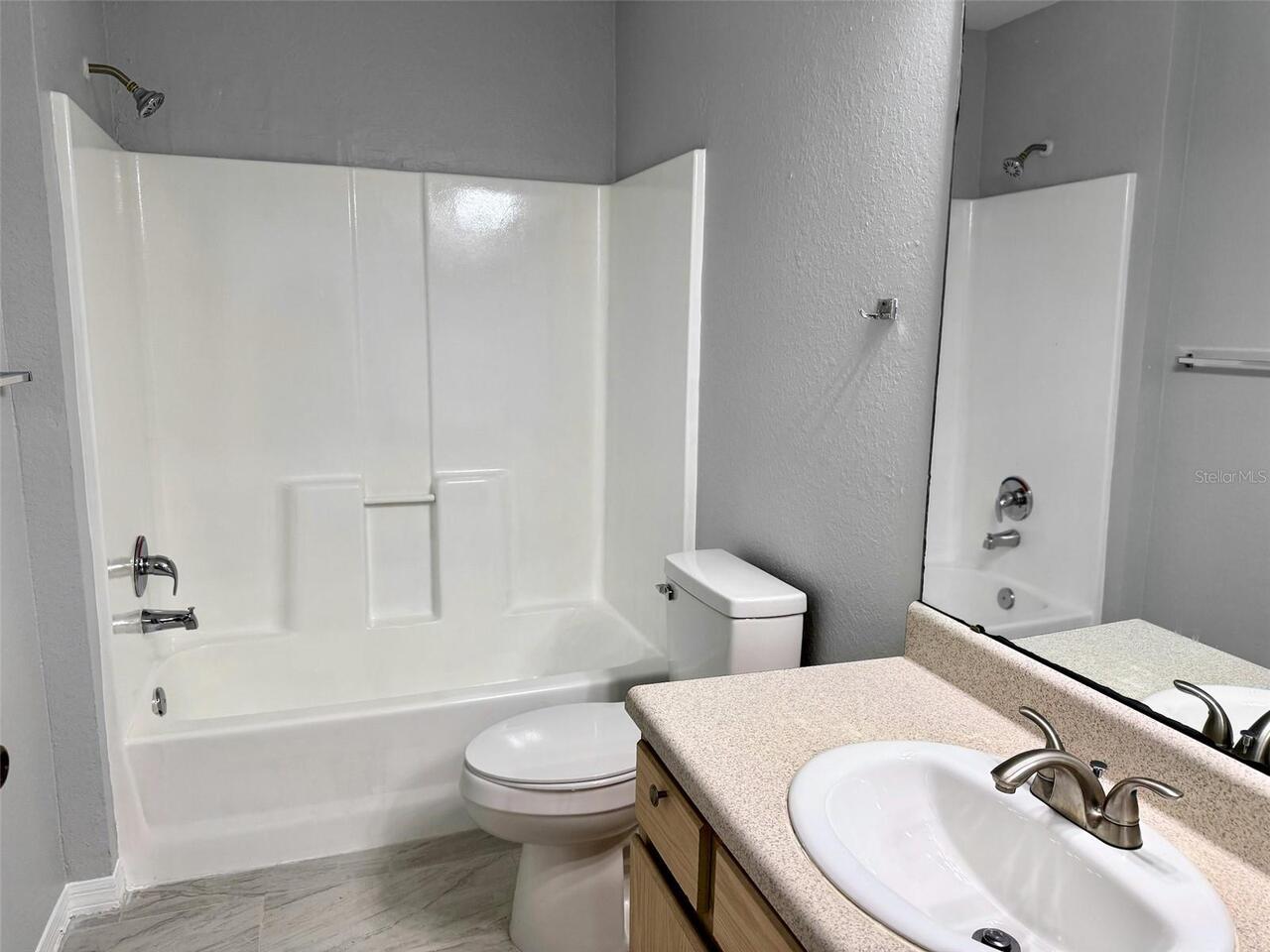 Listing Photo 11