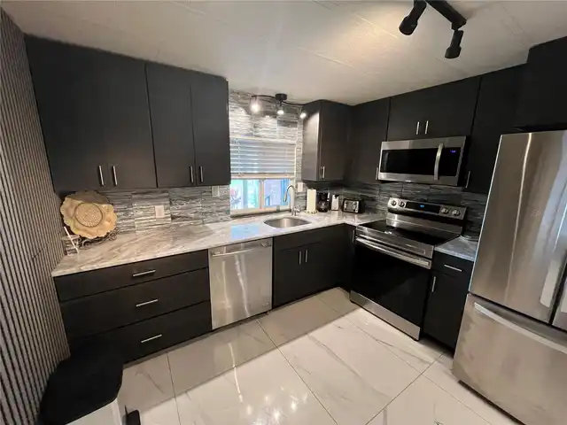 Listing Photo 7
