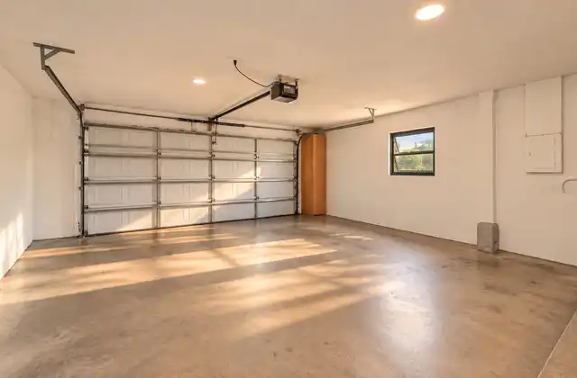 Listing Photo 27