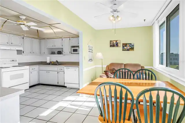 Listing Photo 17