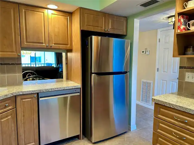 Listing Photo 7