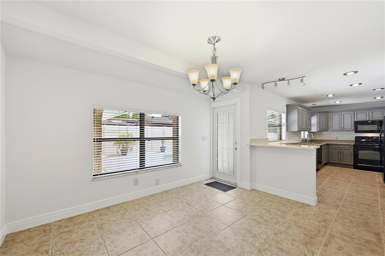 Listing Photo 10