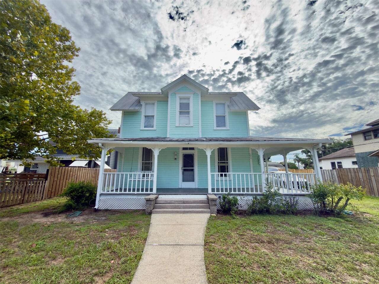 Listing Photo 1