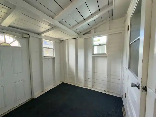 Listing Photo 16