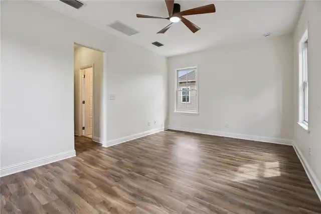 Listing Photo 32
