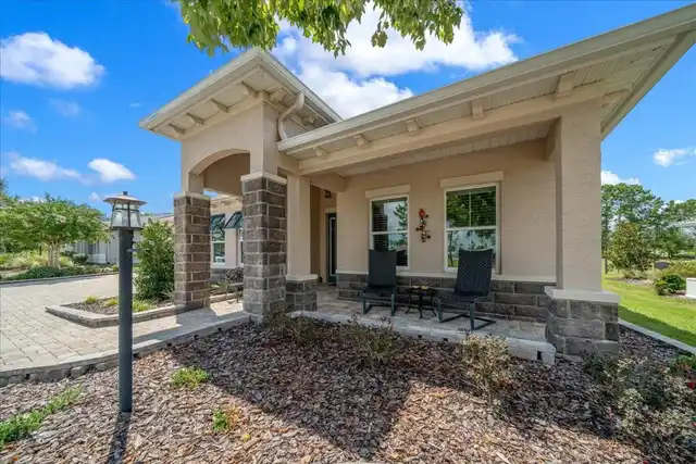 Listing Photo 11