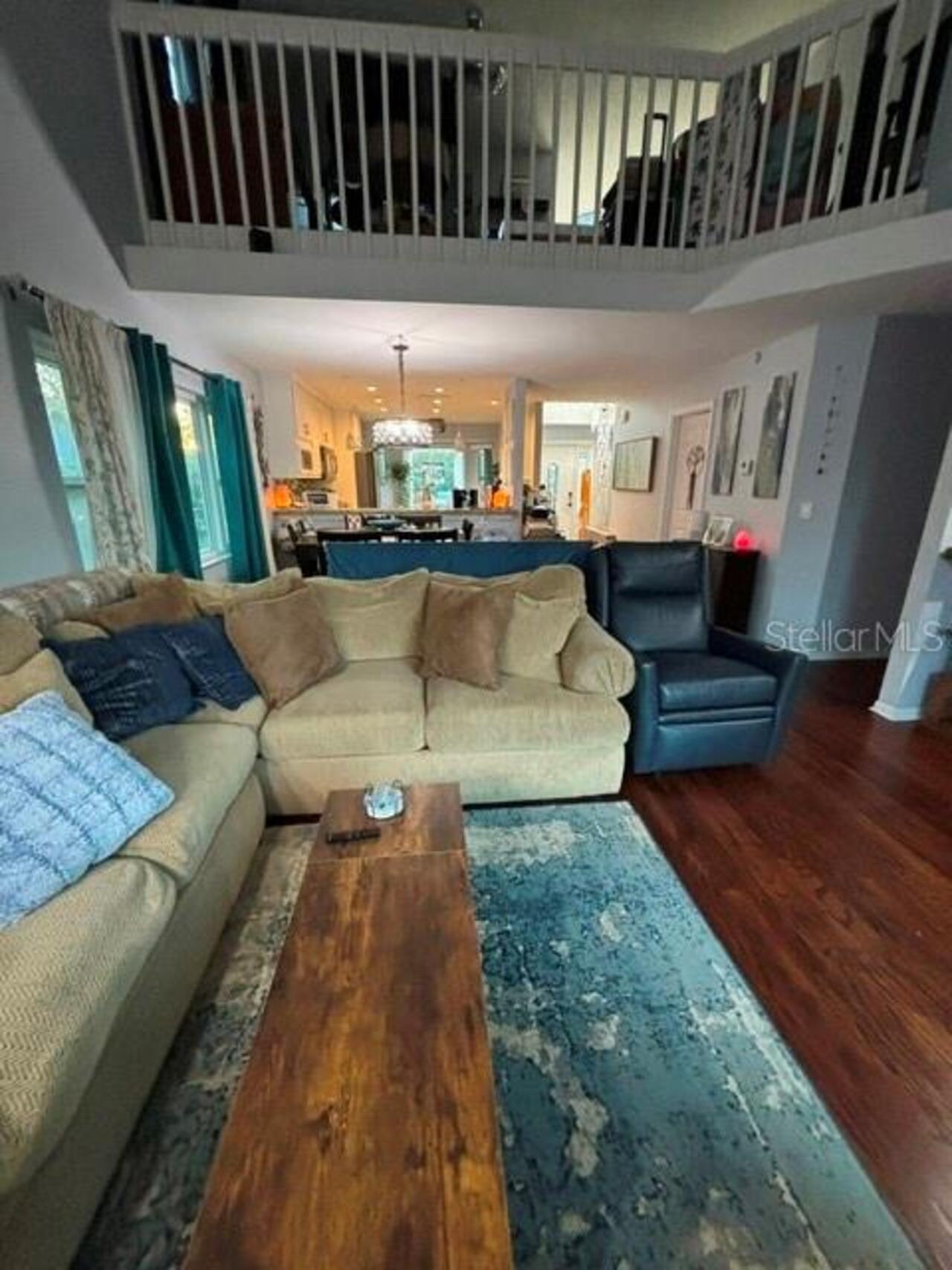 Listing Photo 11