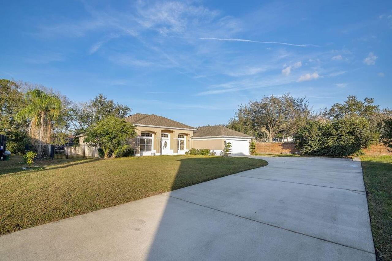 Listing Photo 10