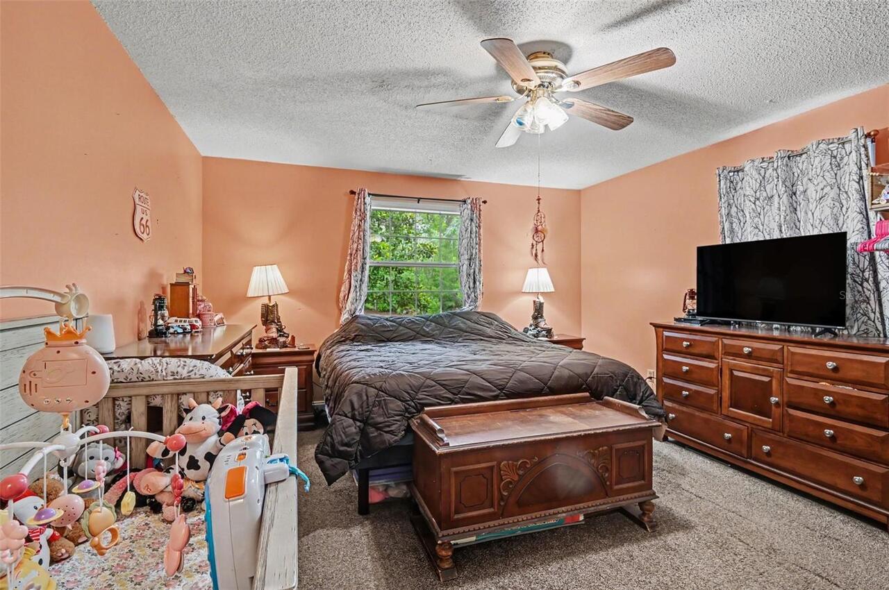 Listing Photo 10