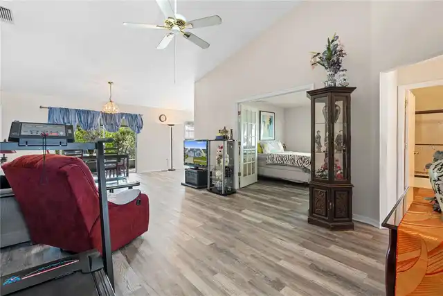 Listing Photo 7