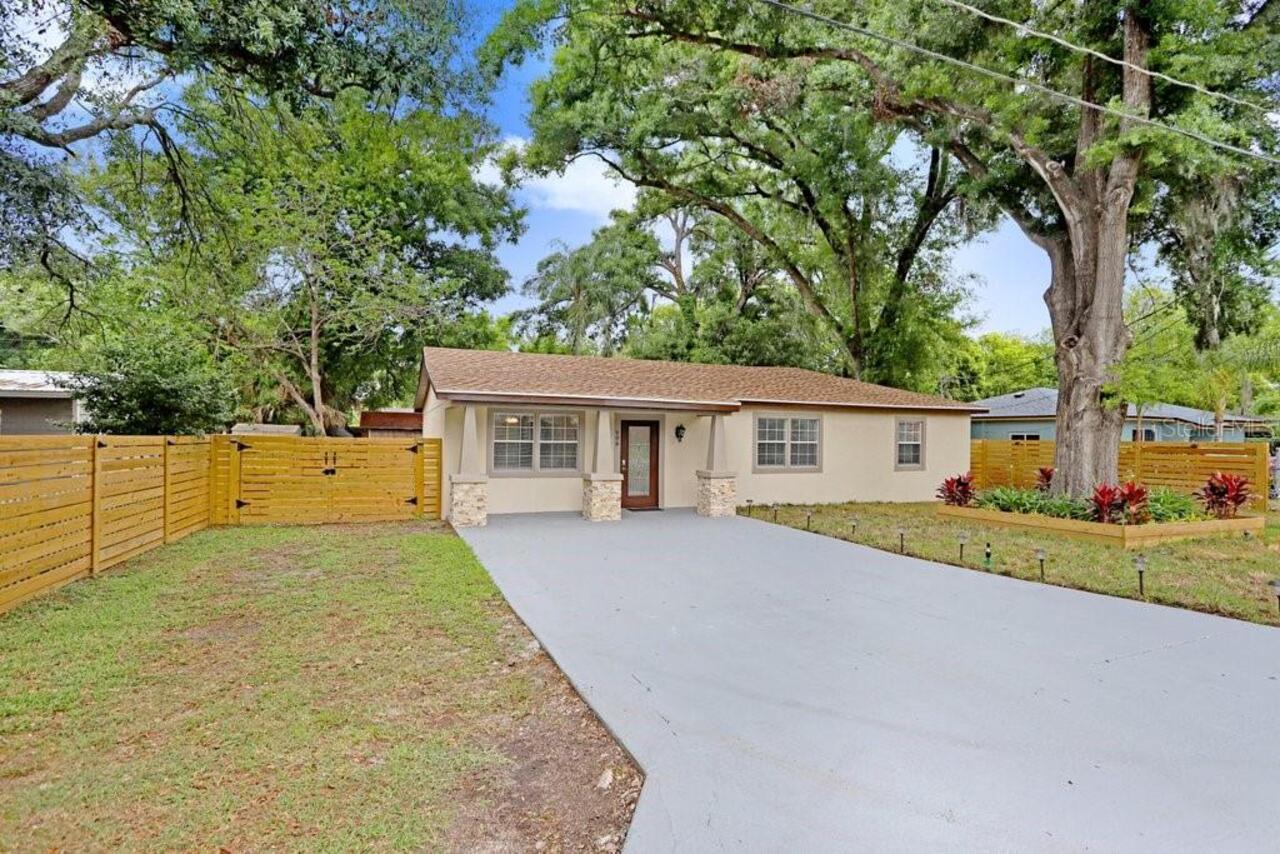 Listing Photo 9