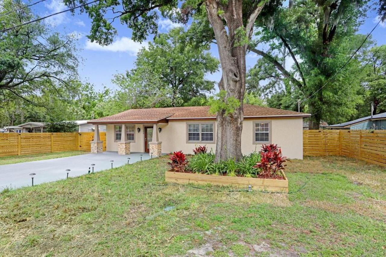 Listing Photo 12