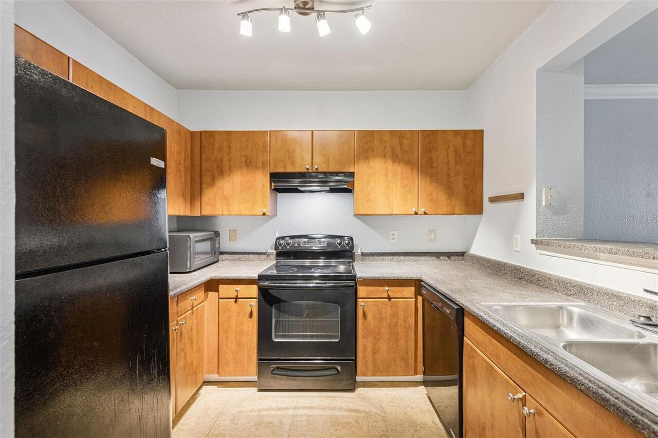 Listing Photo 10