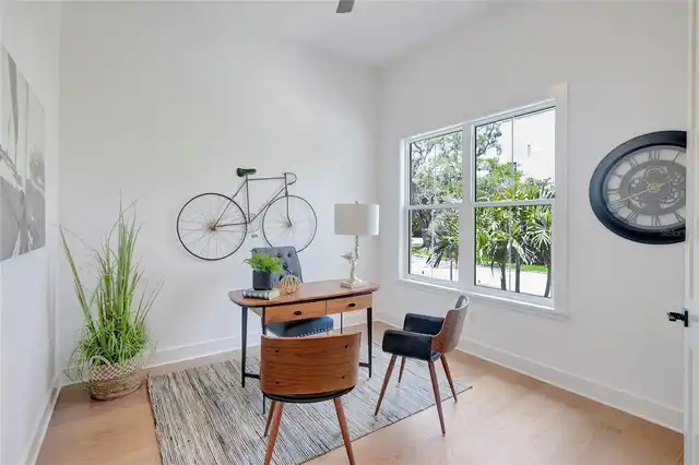 Listing Photo 10