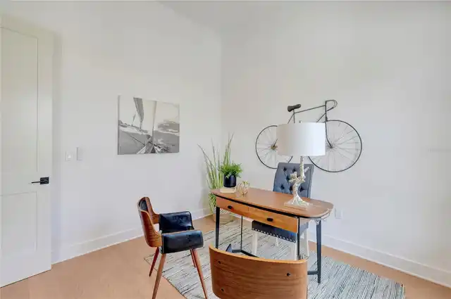 Listing Photo 11