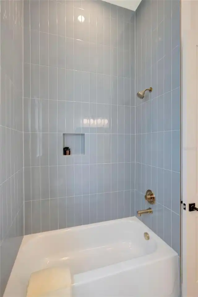 Listing Photo 33