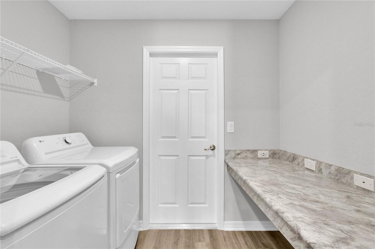 Listing Photo 11