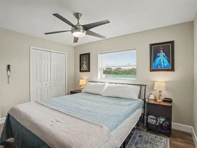 Listing Photo 12