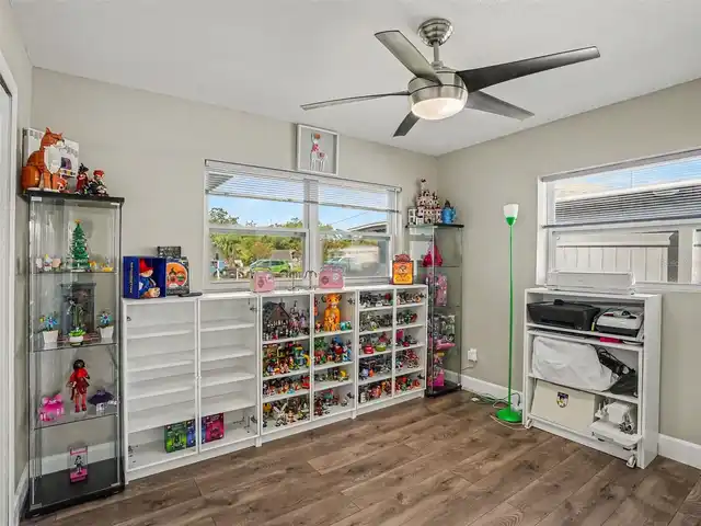 Listing Photo 19