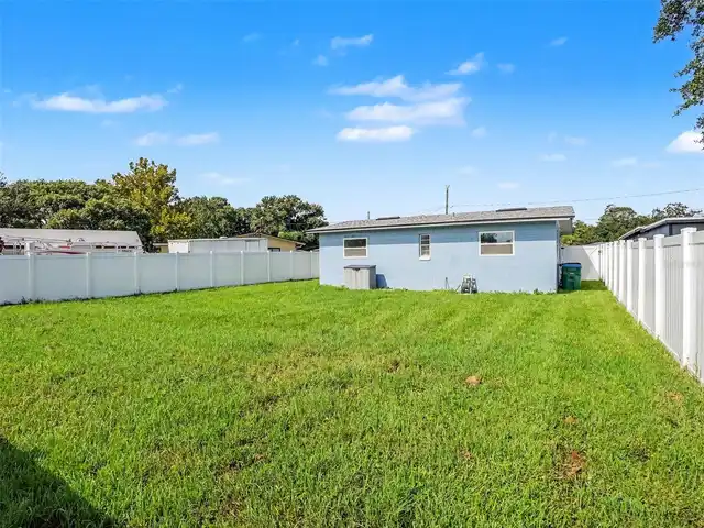 Listing Photo 21