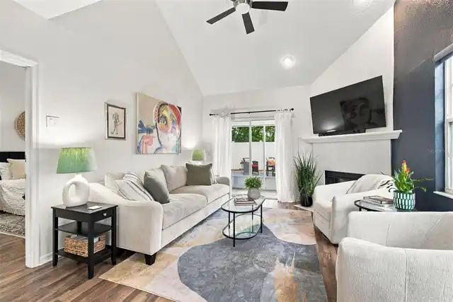 Listing Photo 11