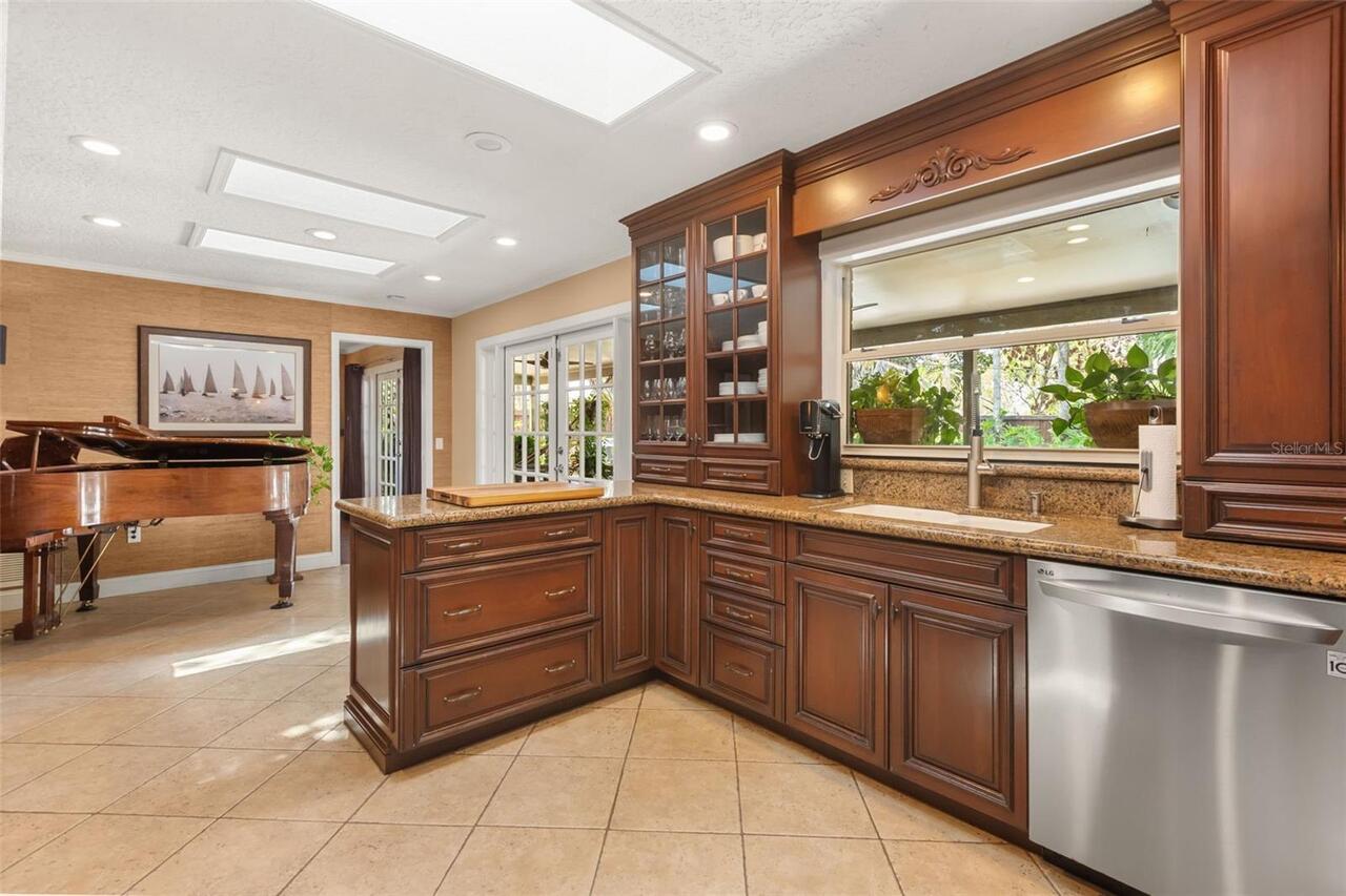 Listing Photo 18